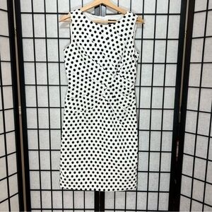 SOLD**Adrianna Papell Women 4 Sleeveless Polka Dot Black & White Sheath Dress